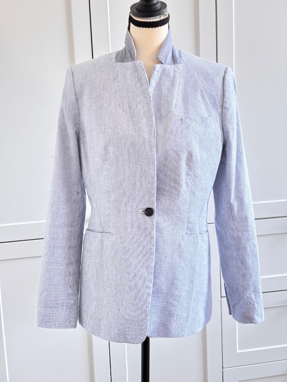 Banana Republic Long and Lean Blazer | Size 8 | Blue White Stripe | Linen Cotton